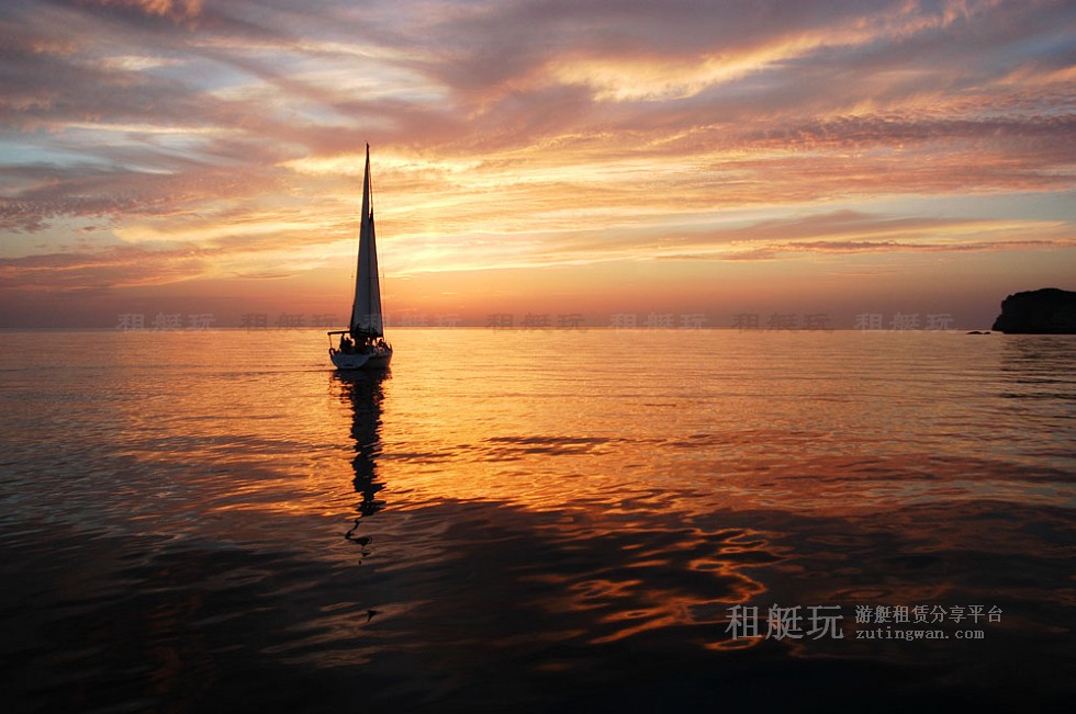 三亞旅游 游艇帆船租賃 海上包船過夜